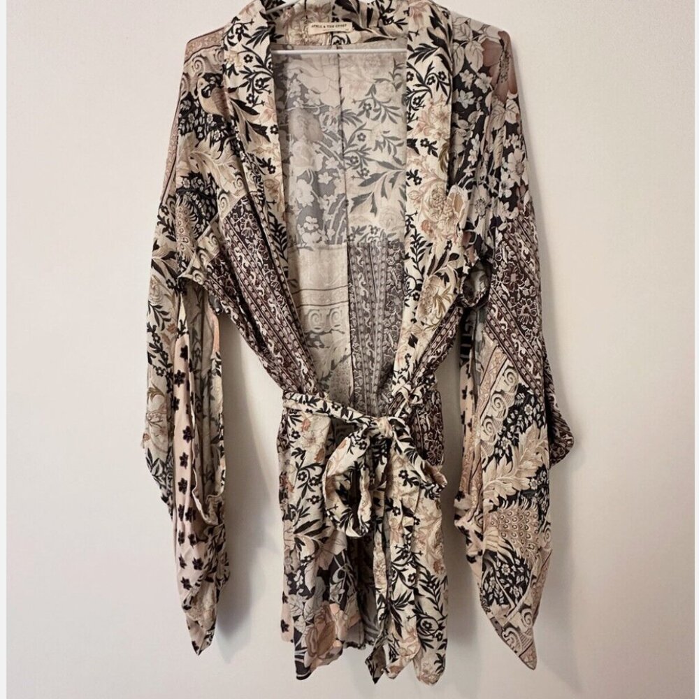 Spell Renew Patchwork Short Robe Blush VHTF 🦄 - Picture 3 of 9